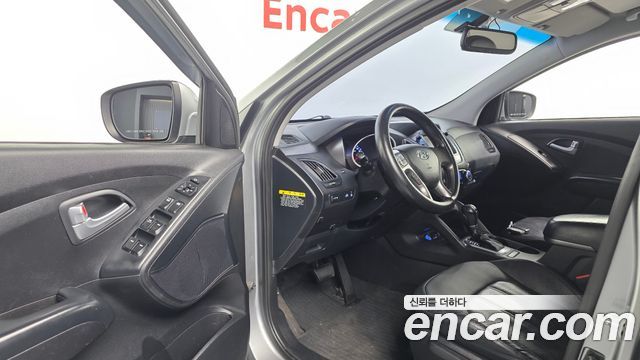 Hyundai Tucson ix Diesel(e-VGT) 2WD Smart special 2015 — фото 10