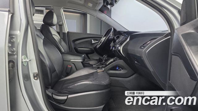 Hyundai Tucson ix Diesel(e-VGT) 2WD Smart special 2015 — фото 11