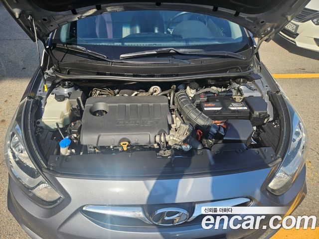 Hyundai Accent (New) Diesel WIT 1.6 VGT Modern 2014 — фото 6