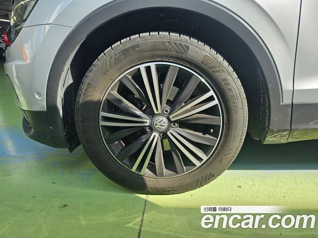 Volkswagen Tiguan (II) 2.0 TDI Prestige 2020 — фото 5