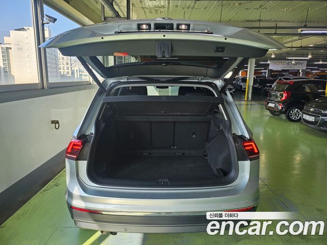 Volkswagen Tiguan (II) 2.0 TDI Prestige 2020 — фото 22