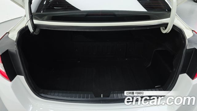 Kia K5 Hybrid Prestige 2014 — фото 16