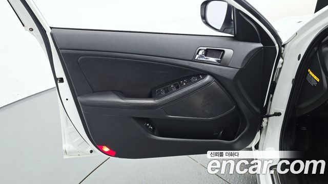 Kia K5 Hybrid Prestige 2014 — фото 24
