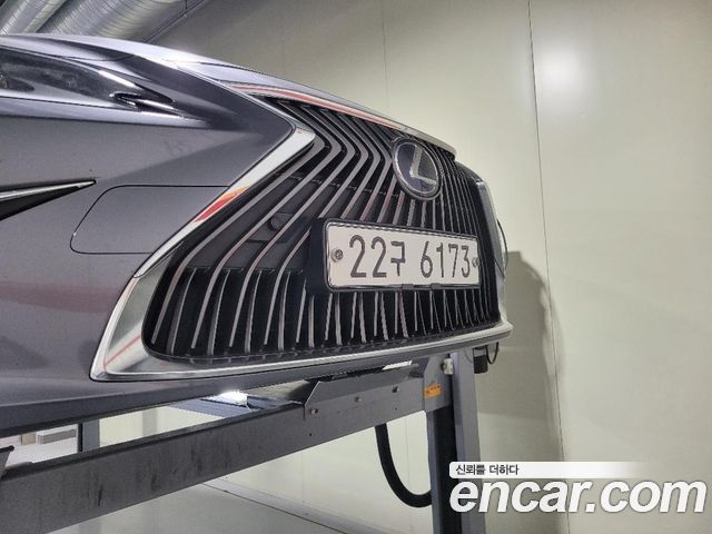 Lexus ES300h (VII) Limited
