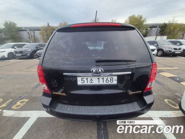 Kia Carnival R New Carnival Limousine GLX High-Deluxe 2012 — фото 2