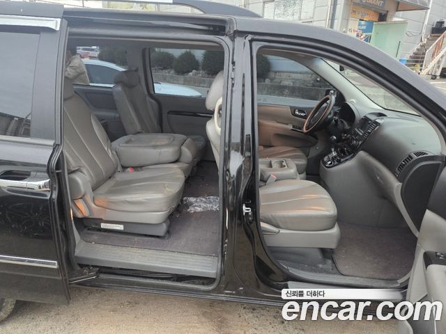 Kia Carnival R New Carnival Limousine GLX High-Deluxe 2012 — фото 15