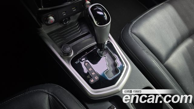 KG Mobility (SsangYong) Tivoli LX 2WD DLX 2015 — фото 9