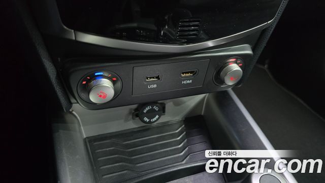 KG Mobility (SsangYong) Tivoli LX 2WD DLX 2015 — фото 13