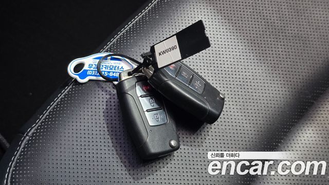 KG Mobility (SsangYong) Tivoli LX 2WD DLX 2015 — фото 18