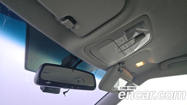 KG Mobility (SsangYong) Tivoli LX 2WD DLX 2015 — фото 20
