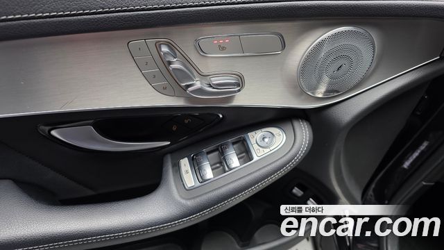 Mercedes-Benz GLC-Class (X253) GLC350e 4MATIC AMG Line 2019 — фото 29