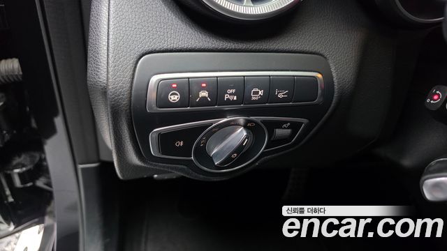 Mercedes-Benz GLC-Class (X253) GLC350e 4MATIC AMG Line 2019 — фото 30