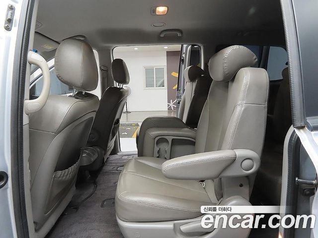 Kia Carnival R Grand Carnival GLX R Special 2011 — фото 10