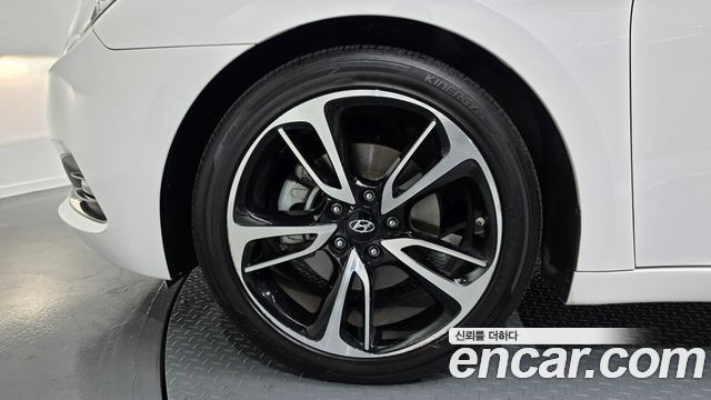 Hyundai i40 Saloon 2.0 GDi D SPEC 2016 — фото 5