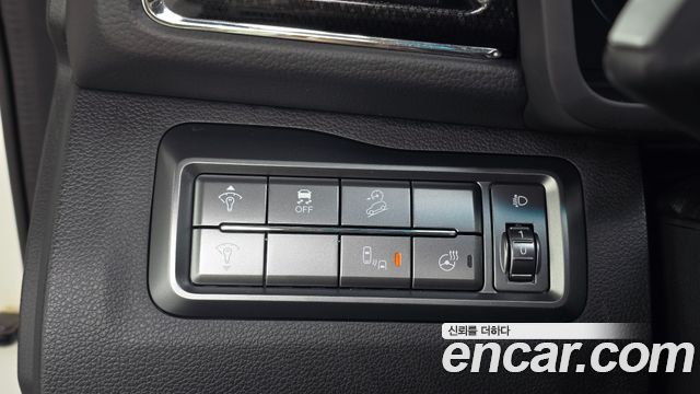KG Mobility (SsangYong) Very New Tivoli Gasoline 1.5 2WD V5 2020 — фото 27