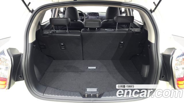KG Mobility (SsangYong) Very New Tivoli Gasoline 1.5 2WD V5 2020 — фото 32