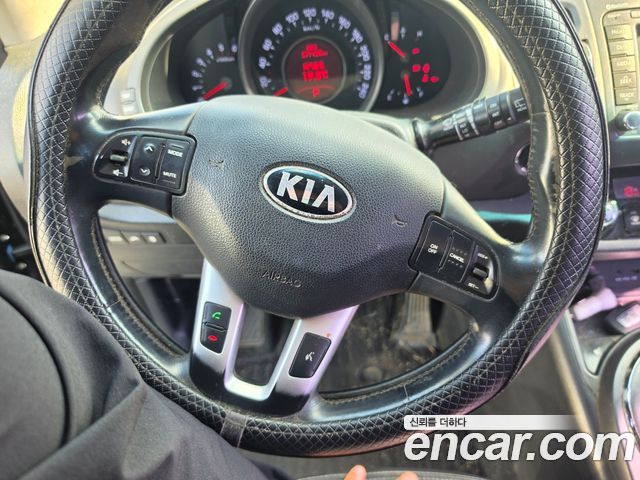 Kia Sportage R Diesel 2WD TLX High-Deluxe 2013 — фото 18