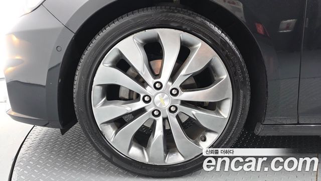 Chevrolet Malibu 1.5 Turbo LT Deluxe 2017 — фото 5