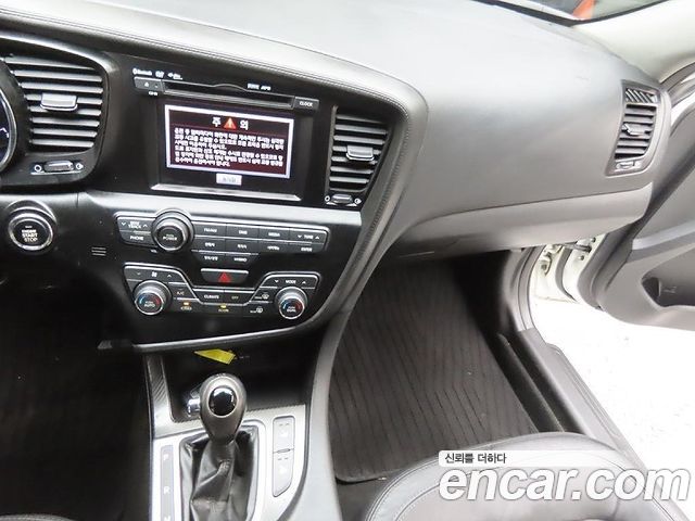Kia K5 Hybrid Prestige 2013 — фото 9