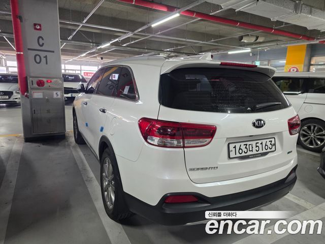 Kia Sorento Diesel 2.0 2WD Noblesse 2016 — фото 3