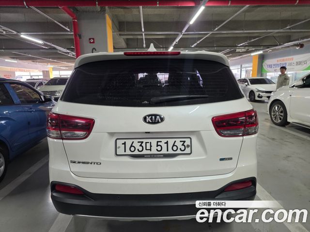 Kia Sorento Diesel 2.0 2WD Noblesse 2016 — фото 4