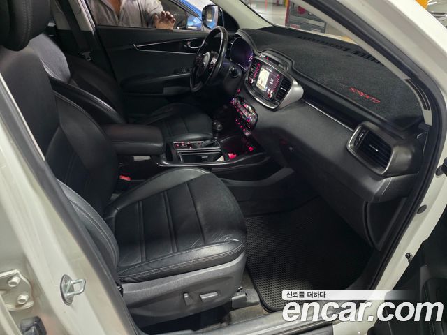 Kia Sorento Diesel 2.0 2WD Noblesse 2016 — фото 19