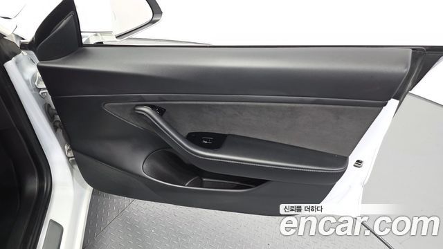 Tesla Model 3 Long Range AWD 2020 — фото 24