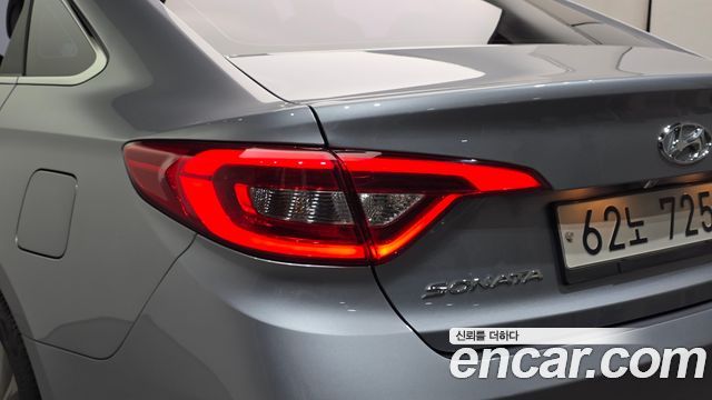 Hyundai Sonata (LF) 2.0 Smart 2015 — фото 23