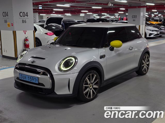 MINI Cooper Electric SE Classic 3rd