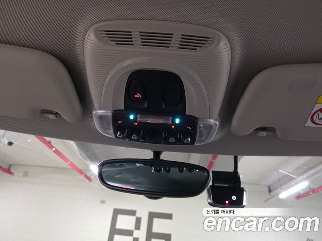 MINI Cooper Electric SE Classic 3rd 2023 — фото 23