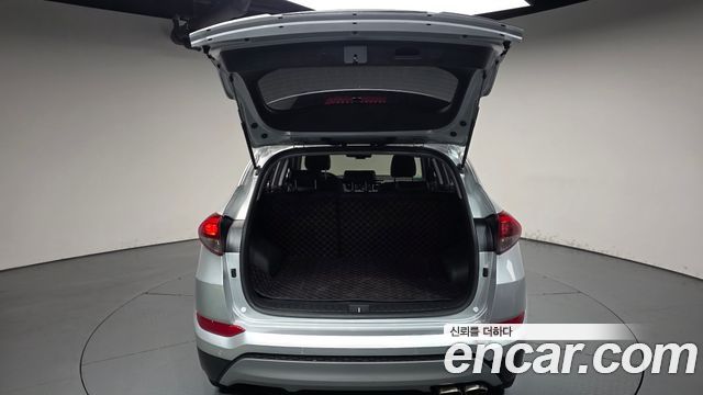 Hyundai Tucson Diesel 2.0 2WD Modern 2018 — фото 20