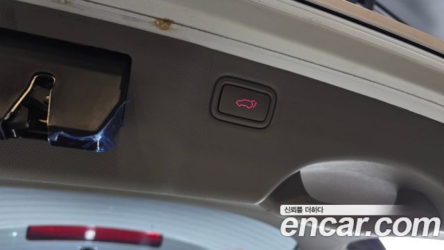 Kia Carnival 11-seater Prestige 2018 — фото 20