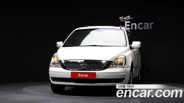 Kia Carnival R New Carnival Limousine GLX High-Deluxe 2012 — фото 3