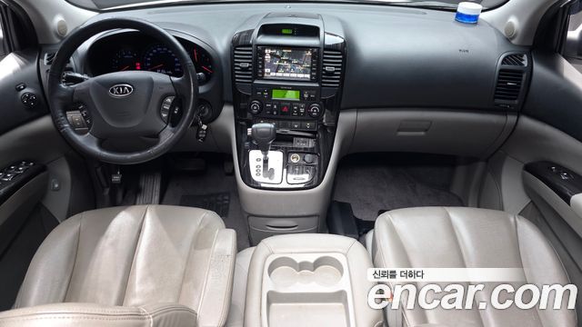 Kia Carnival R New Carnival Limousine GLX High-Deluxe 2012 — фото 7
