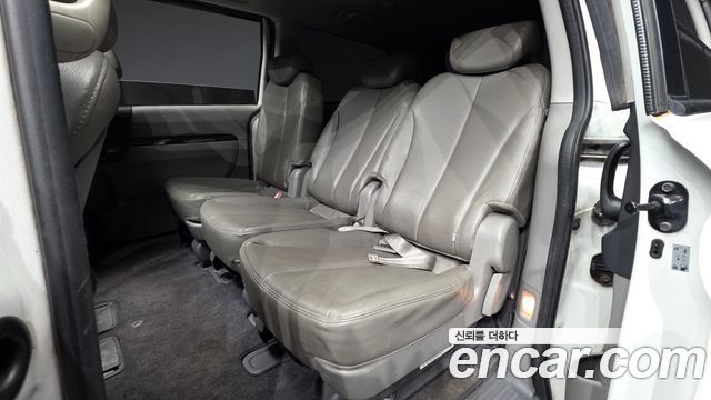 Kia Carnival R New Carnival Limousine GLX High-Deluxe 2012 — фото 12