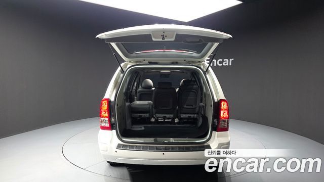 Kia Carnival R New Carnival Limousine GLX High-Deluxe 2012 — фото 20