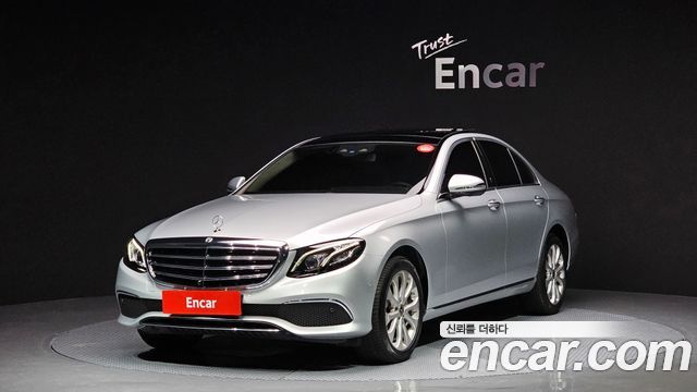 Mercedes-Benz E-Class (W213) E300 4MATIC Exclusive 2019 — фото 1