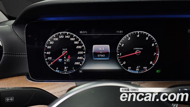 Mercedes-Benz E-Class (W213) E300 4MATIC Exclusive 2019 — фото 8