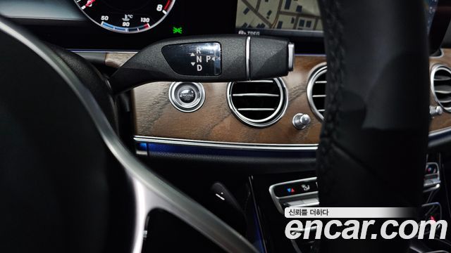 Mercedes-Benz E-Class (W213) E300 4MATIC Exclusive 2019 — фото 9
