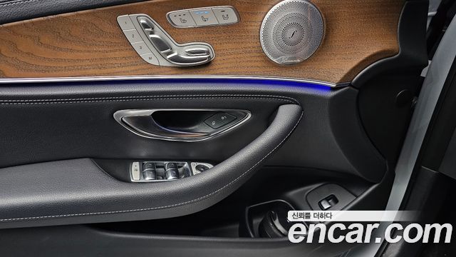 Mercedes-Benz E-Class (W213) E300 4MATIC Exclusive 2019 — фото 13
