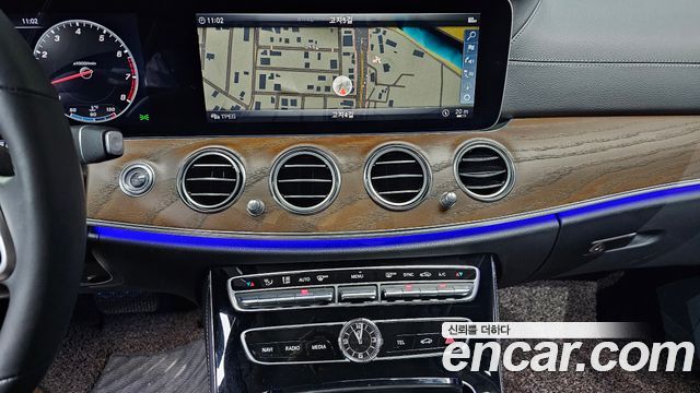 Mercedes-Benz E-Class (W213) E300 4MATIC Exclusive 2019 — фото 15