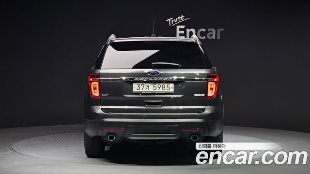 Ford Explorer 2.0 Ecoboost 2WD 5th 2015 — фото 4