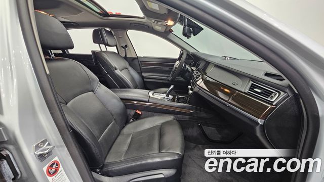 BMW 7 Series (F01) 750Li xDrive 2013 — фото 10
