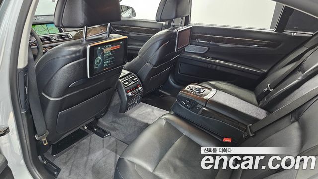 BMW 7 Series (F01) 750Li xDrive 2013 — фото 19