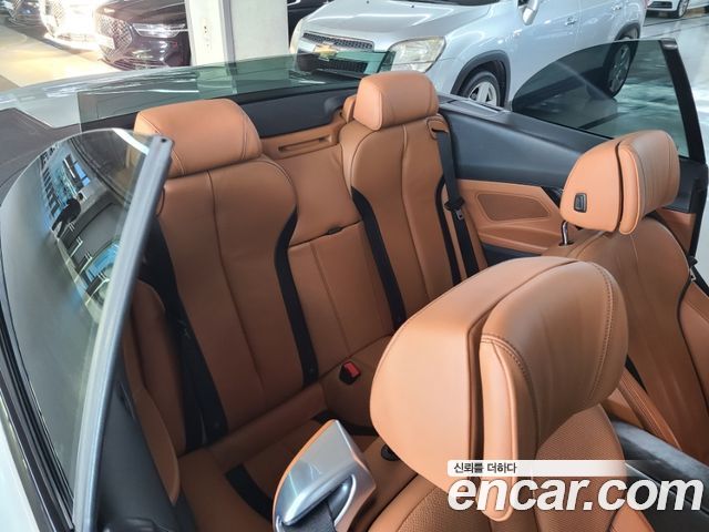 BMW 6 Series (F12) 650i Convertible 2017 — фото 22
