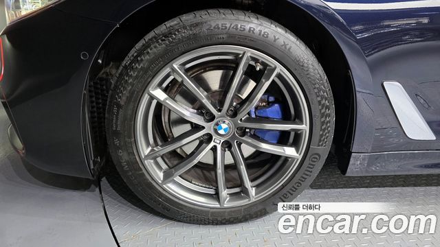 BMW 5 Series (G30) 520i M Sport 2020 — фото 5