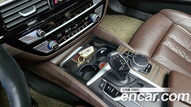 BMW 5 Series (G30) 520i M Sport 2020 — фото 9