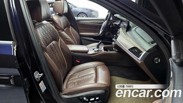 BMW 5 Series (G30) 520i M Sport 2020 — фото 11