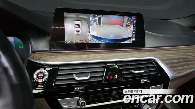 BMW 5 Series (G30) 520i M Sport 2020 — фото 15