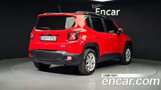 Jeep Renegade 2.4 Longitude 2016 — фото 2